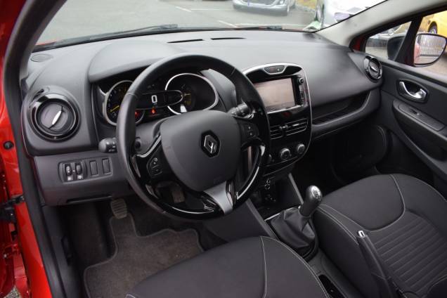 RENAULT CLIO LIMITED 1.2 75 CV / 5 PORTES / 67900 KMS 15 RENAULT CLIO LIMITED 1.2 75 CV / 5 PORTES / 67900 KMS 15