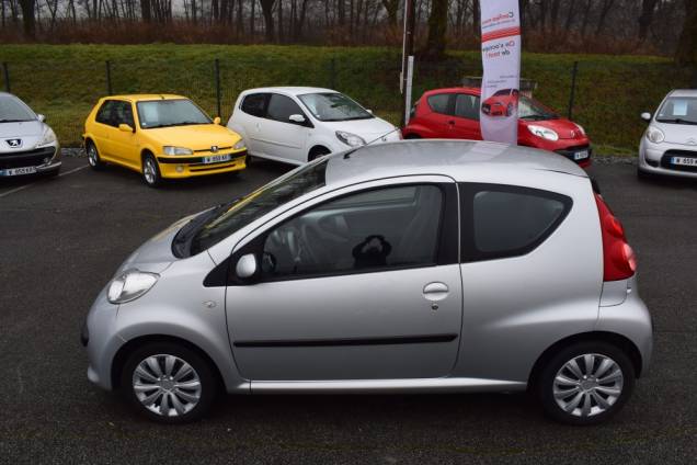 PEUGEOT 107 1.0 68 CV / CLIMATISATION / 67900 KMS 8 PEUGEOT 107 1.0 68 CV / CLIMATISATION / 67900 KMS 8