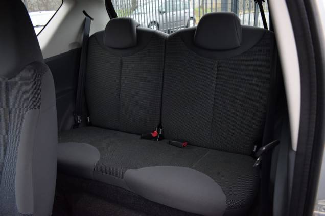 PEUGEOT 107 1.0 68 CV / CLIMATISATION / 67900 KMS 13 PEUGEOT 107 1.0 68 CV / CLIMATISATION / 67900 KMS 13