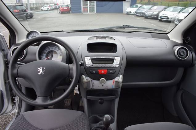 PEUGEOT 107 1.0 68 CV / CLIMATISATION / 67900 KMS 16 PEUGEOT 107 1.0 68 CV / CLIMATISATION / 67900 KMS 16