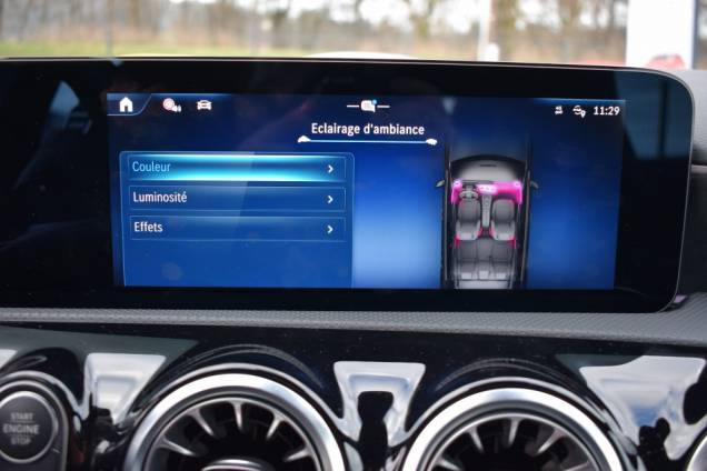 MERCEDES-BENZ CLASSE A 180 AMG LINE 136 CV / 18000 KMS / ORIGINE FRANCE 29