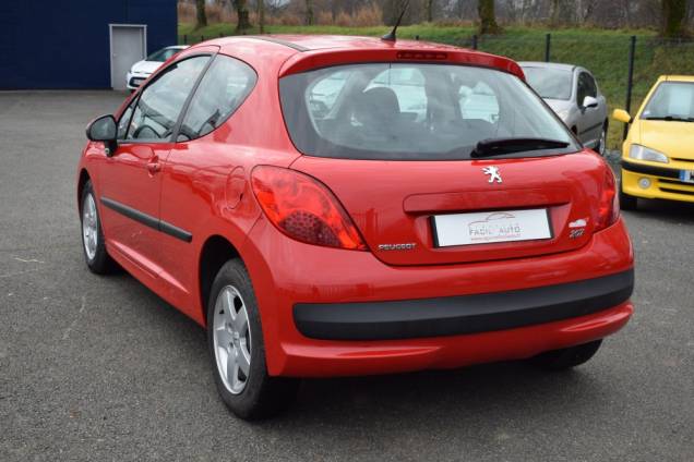 PEUGEOT 207 1.4 75 CV URBAN MOVE / 1ère MAIN 3