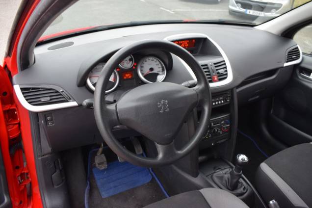 PEUGEOT 207 1.4 75 CV URBAN MOVE / 1ère MAIN 15