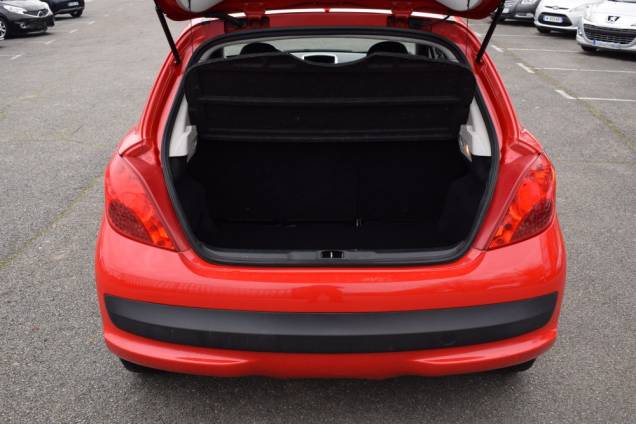 PEUGEOT 207 1.4 75 CV URBAN MOVE / 1ère MAIN 18