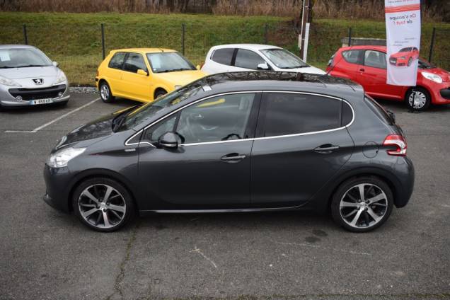 PEUGEOT 208 1.6 HDI 92 CV INTUITIVE / 5 PORTES / 78900 KMS 8