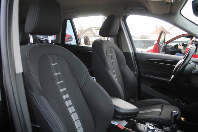 BMW X1 SPORT 2.0D 150 CV BVM6 / SUIVI BMW COMPLET 13 BMW X1 SPORT 2.0D 150 CV BVM6 / SUIVI BMW COMPLET 13