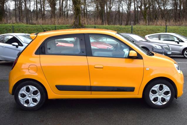 RENAULT TWINGO ZEN 1.0 SCE 70 CV FLEXFUEL BIOETHANOL E85 4