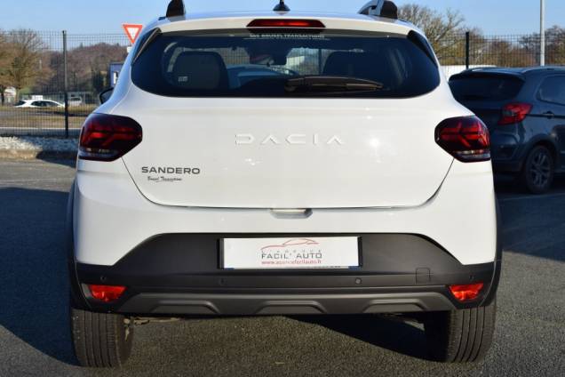 DACIA SANDERO STEPWAY EXPRESSION 1.0 TCE 90 BV6 / 1ERE MAIN 10