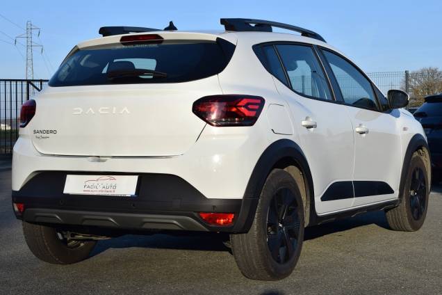 DACIA SANDERO STEPWAY EXPRESSION 1.0 TCE 90 BV6 / 1ERE MAIN 7