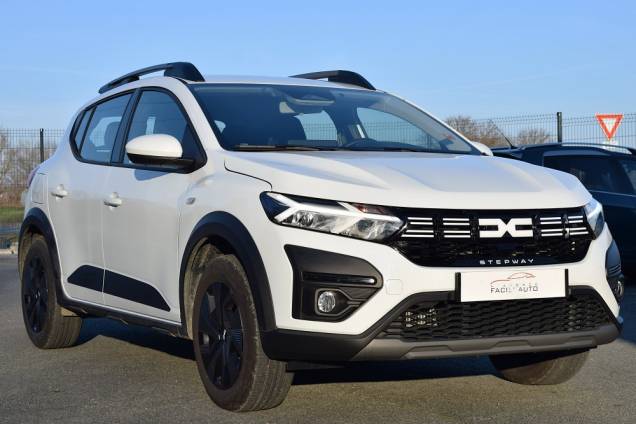 DACIA SANDERO STEPWAY EXPRESSION 1.0 TCE 90 BV6 / 1ERE MAIN 4