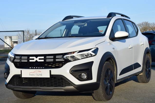 DACIA SANDERO STEPWAY EXPRESSION 1.0 TCE 90 BV6 / 1ERE MAIN 2