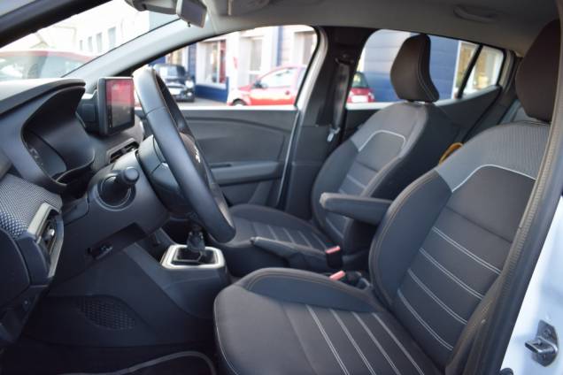 DACIA SANDERO STEPWAY EXPRESSION 1.0 TCE 90 BV6 / 1ERE MAIN 12