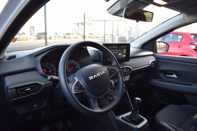 DACIA SANDERO STEPWAY EXPRESSION 1.0 TCE 90 BV6 / 1ERE MAIN 14