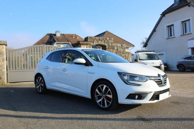 RENAULT MEGANE BOSE 1.5 DCI 110 CV EDC 3 RENAULT MEGANE BOSE 1.5 DCI 110 CV EDC 3