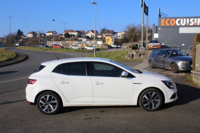 RENAULT MEGANE BOSE 1.5 DCI 110 CV EDC 5 RENAULT MEGANE BOSE 1.5 DCI 110 CV EDC 5
