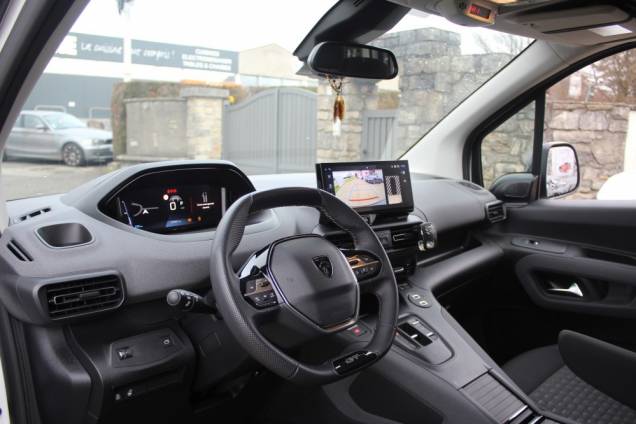 PEUGEOT RIFTER GT 1.5 BLUEHDI 130 CV EAT8 / 1ER MAIN 9