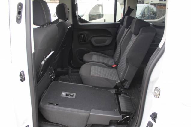 PEUGEOT RIFTER GT 1.5 BLUEHDI 130 CV EAT8 / 1ER MAIN 14