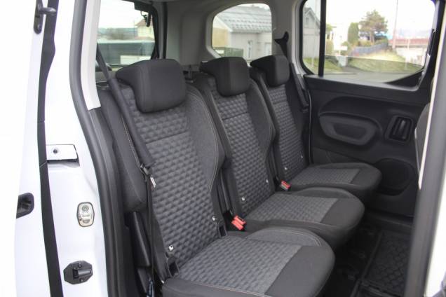 PEUGEOT RIFTER GT 1.5 BLUEHDI 130 CV EAT8 / 1ER MAIN 15