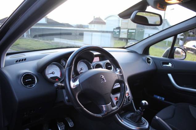 PEUGEOT 308 SPORTIUM 1.6 E-HDI 112 CV BVM6 8