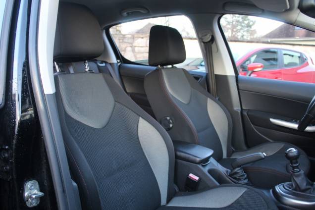 PEUGEOT 308 SPORTIUM 1.6 E-HDI 112 CV BVM6 11