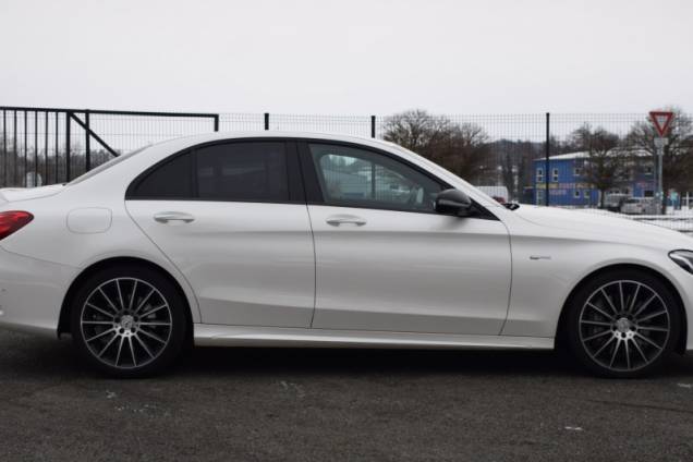 MERCEDES-BENZ CLASSE C 43 AMG 4 MATIC BI TURBO 3.0 V6 367 CV 9G TRONIC / ORIGINE FRANCE / 67500 KMS / SUIVI COMPLET 7