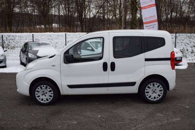 FIAT QUBO 5 PLACES 1.4 75 CV / 62500 KMS 7 FIAT QUBO 5 PLACES 1.4 75 CV / 62500 KMS 7