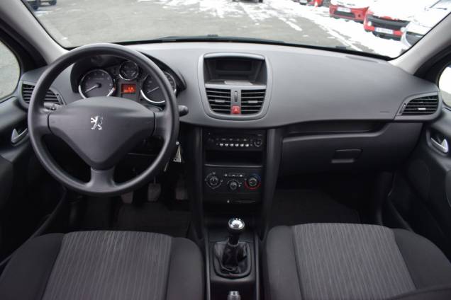 PEUGEOT 207 SW 1.4 75 CV / 64800 KMS 15 PEUGEOT 207 SW 1.4 75 CV / 64800 KMS 15
