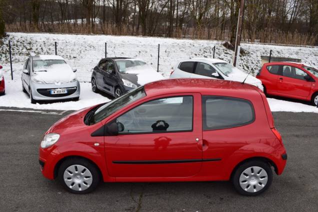 RENAULT TWINGO 1.2 60 CV / 1ère MAIN  8