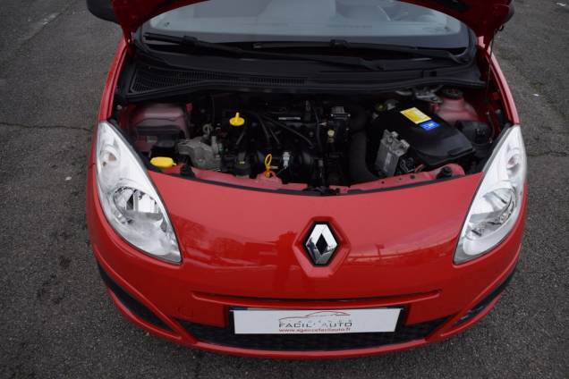 RENAULT TWINGO 1.2 60 CV / 1ère MAIN  18