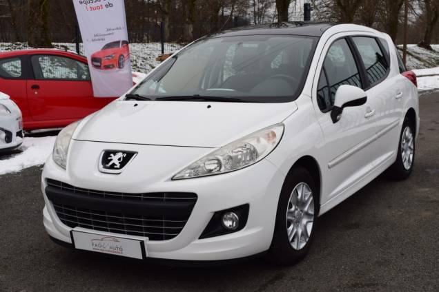 PEUGEOT 207 SW 1.4 95 CV / 1ère MAIN / TOIT PANORAMIQUE / 52900 KMS 1 PEUGEOT 207 SW 1.4 95 CV / 1ère MAIN / TOIT PANORAMIQUE / 52900 KMS 1