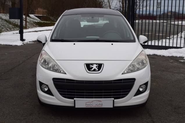 PEUGEOT 207 SW 1.4 95 CV / 1ère MAIN / TOIT PANORAMIQUE / 52900 KMS 5 PEUGEOT 207 SW 1.4 95 CV / 1ère MAIN / TOIT PANORAMIQUE / 52900 KMS 5