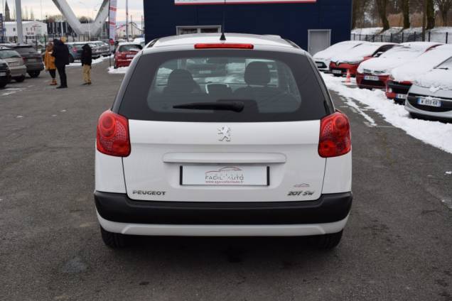 PEUGEOT 207 SW 1.4 95 CV / 1ère MAIN / TOIT PANORAMIQUE / 52900 KMS 6 PEUGEOT 207 SW 1.4 95 CV / 1ère MAIN / TOIT PANORAMIQUE / 52900 KMS 6