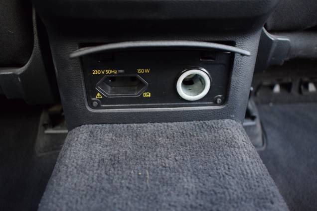 VOLKSWAGEN PASSAT 2.0 TDI 150 CV / 1ere MAIN / ORIGINE FRANCE / ENTRETIEN EXCLUSIF VOLKSWAGEN / TOIT OUVRANT 17