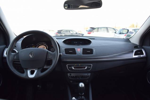 RENAULT MEGANE 1.4 TCE 130 CV BV6 / 1ere MAIN / 26000 KM 9