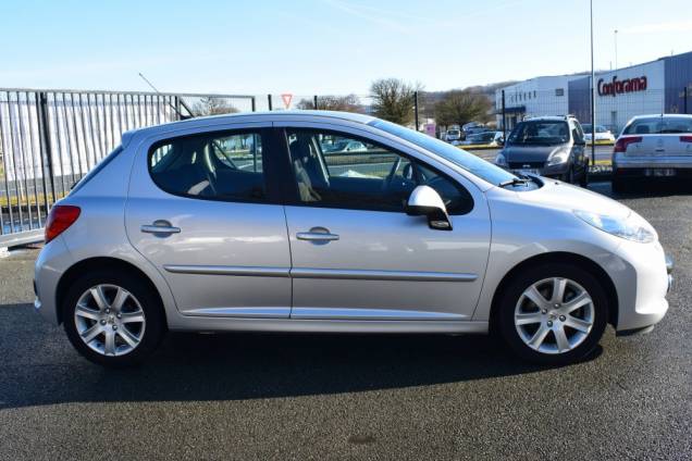 PEUGEOT 207 1.6 120 CV / BOITE AUTOMATIQUE / 5 PORTES / 1ère MAIN / 38900 KMS 9