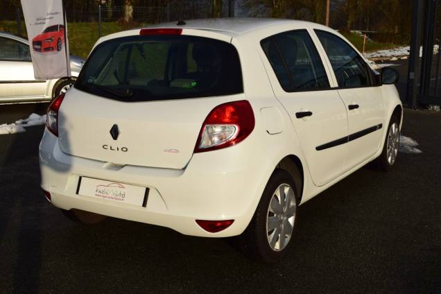 RENAULT CLIO 1.2 75 CV / 5 PORTES / 75900 KMS 4