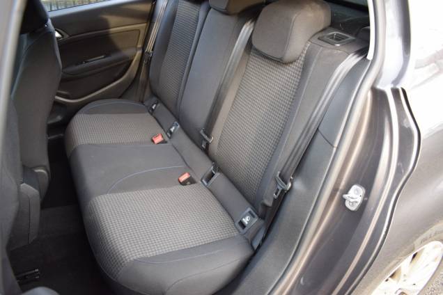 PEUGEOT 308 STYLE HDI 130 CV / EAT6 / 74600 KMS / CARNET D'ENTRETIEN  PEUGEOT COMPLET 11