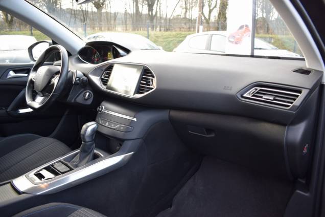 PEUGEOT 308 STYLE HDI 130 CV / EAT6 / 74600 KMS / CARNET D'ENTRETIEN  PEUGEOT COMPLET 20