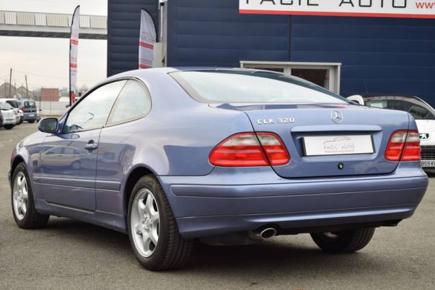 MERCEDES BENZ CLK 320 AVANTGARDE 3.2 i V6 218 CV BVA 6