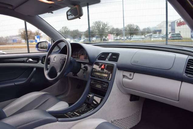 MERCEDES BENZ CLK 320 AVANTGARDE 3.2 i V6 218 CV BVA 12