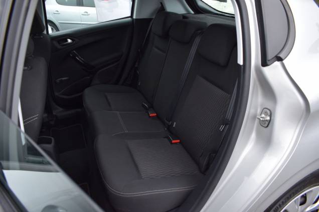 PEUGEOT 208 1.6 HDI ACTIVE / 5 PORTES / 89900 KMS 12