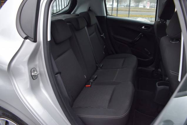 PEUGEOT 208 1.6 HDI ACTIVE / 5 PORTES / 89900 KMS 13