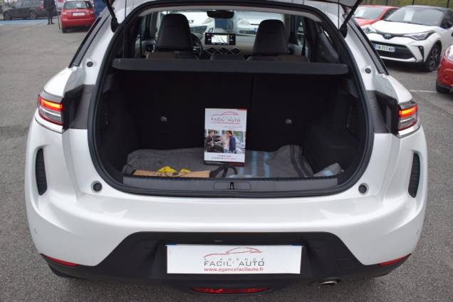 DS DS3 CROSSBACK SO CHIC HDI 100 CV BVM6 / 90 000 KMS 25