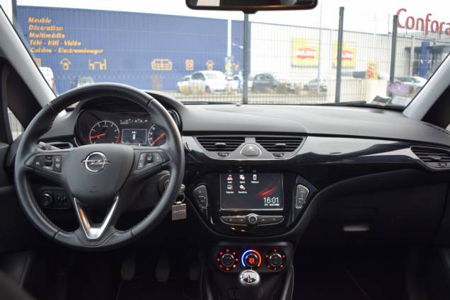 OPEL CORSA DESIGN 120 ANS 1.4 90 CV 5 PORTES 9