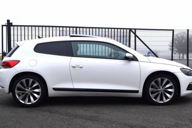 VOLKSWAGEN SCIROCCO CARAT 2.0 TSI 200 CV DSG 6 / ORIGINE FRANCE / TOIT OUVRANT / SIEGES CHAUFFANTS 7