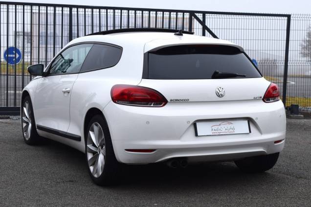 VOLKSWAGEN SCIROCCO CARAT 2.0 TSI 200 CV DSG 6 / ORIGINE FRANCE / TOIT OUVRANT / SIEGES CHAUFFANTS 4