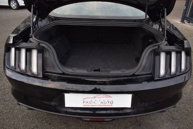 FORD MUSTANG 2.3 ECO BOOST 314 CV BVM 6 / 32 000 KMS / SHAKER SOUND / SUIVI COMPLET 23