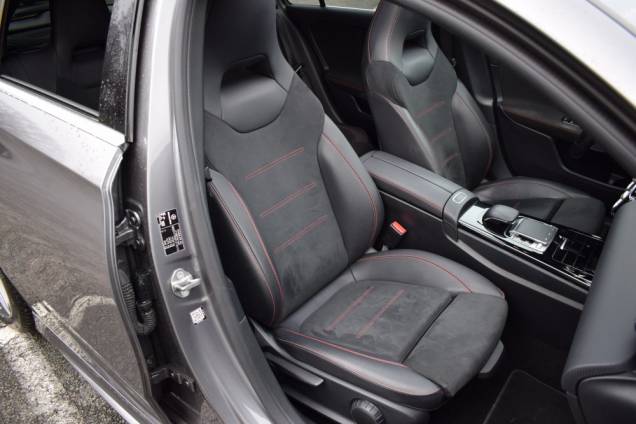 MERCEDES-BENZ CLASSE A AMG LINE 180 D 116 CV 7G-DCT / BURMESTER / ORIGINE FRANCE / TOIT OUVRANT PANORAMIQUE 33