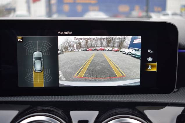 MERCEDES-BENZ CLASSE A AMG LINE 180 D 116 CV 7G-DCT / BURMESTER / ORIGINE FRANCE / TOIT OUVRANT PANORAMIQUE 27