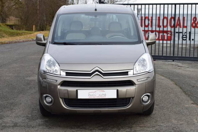 CITROEN BERLINGO MULTISPACE 1.6 HDI / CROCHET D'ATTELAGE / 1ère MAIN / 49900 KMS 5 CITROEN BERLINGO MULTISPACE 1.6 HDI / CROCHET D'ATTELAGE / 1ère MAIN / 49900 KMS 5